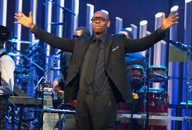 Trevor noah recently made history by filling madison square garden in new york where he performed for more than 20 000 people. Pkaaozl3ows0bm