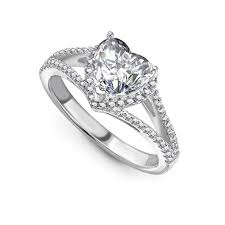 Hatton Garden London Jewellers Store London Jewellers Have Earned Great Reput Heart Diamond Engagement Ring Engagement Ring Online Heart Engagement Rings