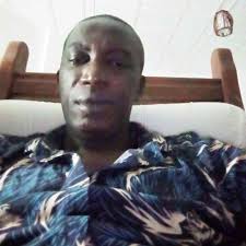 In the 4 minutes 16 seconds video, the junior high school student is seen  kneeling