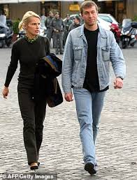Roman abramovich was not directed to buy chelsea fc by russian president vladimir putin, the high court has heard. Chelsea Fc Owner Roman Abramovich S Ex Wife Irina Settles High Court Battle Daily Mail Online