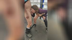 罗马尼亚熟女在卡车里被内射- Videos - xvix.eu