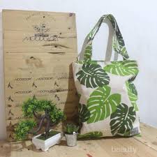 Hanya mulai dari 4k anda sudah bisa mendapatkan tote bag murah. 6 Rekomendasi Online Shop Jual Tote Bag Kece Di Bawah 150 Ribu Cocok Buat Mahasiswa