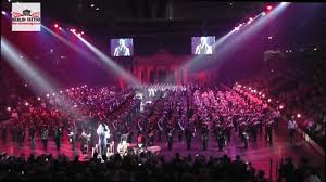 Amazing Grace with more than 200 bagpipes; live in Berlin | Facebook