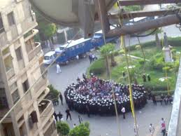 فنان فقير على باب الله 2010