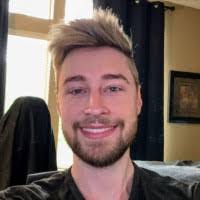 Alex Palm's Instagram, Twitter & Facebook