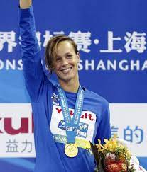 Era il 13 agosto 2008, e una giovanissima federica pellegrini a soli 20 anni frantumava il record del mondo sui 200m stile libero vincendo un indimenticabile oro alle olimpiadi di pechino. Nuoto Vola La Pellegrini A Shanghai Oro Nei 400 Stile Sky Sport