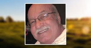 Linda Ake's Instagram, Twitter & Facebook