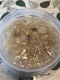 藤本タカシ on X: 【お家でハスマ！】 アニメ「美味しんぼ」の35話で登場「スーコー」という中国のデザート。雪蛤（ハスマ）という漢方でもある蛙の輸卵管をココナッツミルクで食べる高価で貴重な食材。  なんと家にあったのを発見！早速。 それ自体は無味無臭で食感を ...