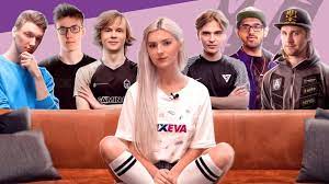 Eva Elfie shocked esports pros prefer Dota 2 over sex - Dexerto