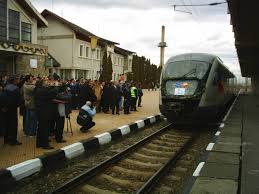 Times, prices and cheap tickets online for all buses from piatra neamţ to bacău. PetiÅ£ie Pentru Trenuri In Gara Tirgu NeamÅ£ Monitorul De NeamÈ Èi Roman