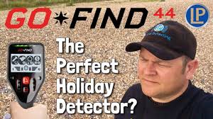 It's the perfect detector to ignite your passion for detecting whether you're searching on land or in the water. Go Find 44 Beach Hunt Metal Detecting Uk 107 Youtube