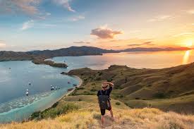 Untuk kamu yang belum bisa datang langsung, kamu bisa menikmati keindahan alam indonesia lewat tangkapan kamera terlebih dahulu. 17 Pemandangan Alam Terindah Di Indonesia Ini Bikin Takjub Tiket Com