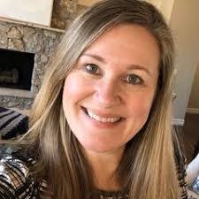 Mary Mcgee's Instagram, Twitter & Facebook