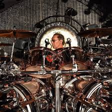 Van Halen Rehearsal Photos Van Halen News Desk In 2020 Van Halen Alex Van Halen Halen