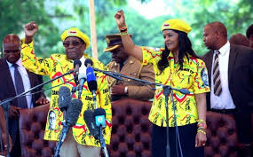 Grace mugabe also had sex more than a dozen times with sacked former central bank governor gideon gono, according to the united kingdom sunday times. To Understand The Coup In Zimbabwe You Need To Know More About Grace Mugabe Revista De Prensa