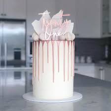 21st Rose Gold 21 Birthday Cake Cakes By Ellen On Instagram Rose Gold Drips Rosegold Dripcake White Twentyone Melbourn Birthday Cake Roses White Birthday Cakes 21st Birthday Cakes