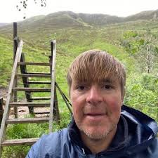 Gavin Sutherland (@GavinSuthe98251)