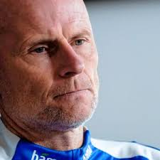 Her har «Bittlitj-Ivers» skrevet sin første proffkontrakt