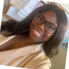 Ashley Butts's Instagram, Twitter & Facebook