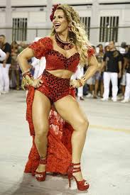 Viviane araújo carnaval, rio de janeiro. Apos Performance Arrebatadora Em Ensaio Do Salgueiro Viviane Araujo Critica Preconceito Jovem Pan