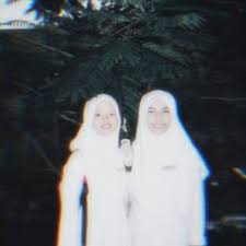 Tu bukan kawan namanya, cari kawan lain jelah. Semua Orang Pernah Kena Tikam Belakang Kan Semua Orang Ada Kawan Baik Kan