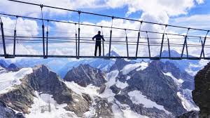 Tabere internationale de vara in elvetia. Muntele Titlis Din Elvetia Mount Titlis Switzerland Youtube