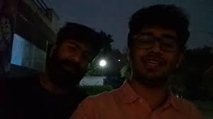 Singing Everybody dances to techno by Dot (Very Amateur version)