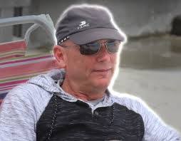 Stephen Shattuck's Instagram, Twitter & Facebook