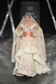 Women salwar suits outfits come from a historic period when india was combined with neighboring countries and the northern part shared the same basic costumes for women known to be the salwar kameez or shalwar kurta. The Hottest Indian Bridal Fashion Trends For 2020 Wedding Season