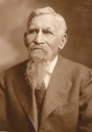 Taylor Pendleton's Instagram, Twitter & Facebook