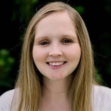 Kellie Mercer's Instagram, Twitter & Facebook