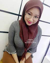 Gambar Mungkin Berisi 1 Orang Teks Busana Hijab Modern Gadis Cantik Asia Wanita