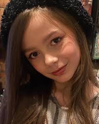 Looking at getting this beauty into the industry She is a bright 8yr old  with an easy going disposition. Her height is 4ft 9in Slim/lean build