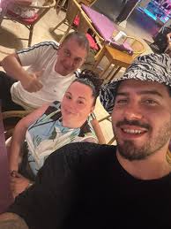 Arrived home yesterday from first time in turkey 🇹🇷 and this hotel basic  but clean rooms , Entertainer Deano is so lovely and so is chucky they like  to get everyone involed