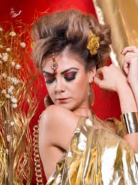 Mónica gonzález contró average rating: Elsa Chumacero Dripping In Gold Golden Goddess Hmua Monica Gonzalez Vargas Photo Ken Mischke Model Elsa Chumacero Photoshoot Model Chicago Photography Gold Drippingingold Accessories Hair Mua Kenmischke