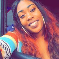 Eboni Robinson (ebbz1022)