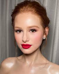 Riverdale Madelaine Petsch Wants To Help Educate People On Their Birth Control Options Redhead Makeup Celebrity Makeup Red Lips Makeup Look