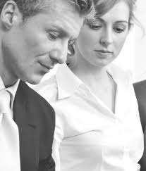 UNE VISION QUI MÈNE LOIN