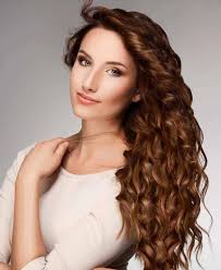 There are a number of easy short curly hairstyles for women to get. 20 Curly Hairstyles For Round Faces Women Hairdo Hairstyle