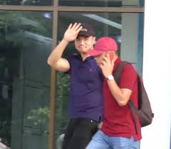 Haziq, a member of the ruling people's justice party (pkr), named economics affairs minister azmin ali as the partner who appeared in the video with him, and claimed the minister was unfit to. New Sex Video Of Malaysian Minister Goes Viral On Whatsapp And Youtube