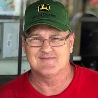 Steve Couey's Instagram, Twitter & Facebook