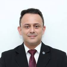 Luiz Bezerra's Instagram, Twitter & Facebook