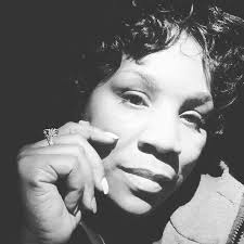 Never, EVER forget Eva Isaacs AKA "The lady with the curl