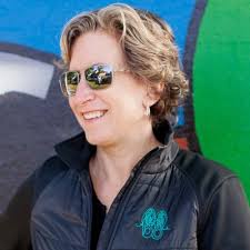 Laurel Short (@LaurelOnTheRun)