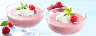 Questa crema si ispira al m'halbi libanese, un dessert fresco a base di latte, riso, fior d'arancio e pistacchio, al quale io aggiungo frutta per un gusto ancora più sfizioso. Dolci Estivi 5 Ricette Perfette Da Gustare In Compagnia