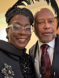 With my beautiful bestie Lashonda Scott. Yep, she beat my face.... The best  to ever do it. 💕