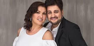 Она слушает рэп и рианну, ему нравится шансон и пугачева. Netrebko I Ejvazov Edva Ne Razvelis Iz Za Shou Minval Az