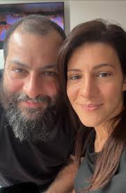 Hi guys big fan of this page !!! Would be greatful if someone can you make  my brother not so hairy 🐺, thanks ❤️