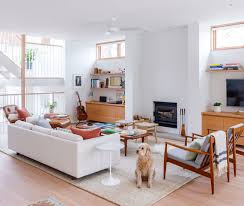 You can order three different styles of mid century modern front doors in fiberglass through home depot's website. Ben Homes Designs A Mid Century Modern For Today Designlines Magazine