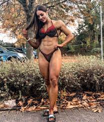 Lisa Hilleb | Fitness girls, Body building women, Muscle girls